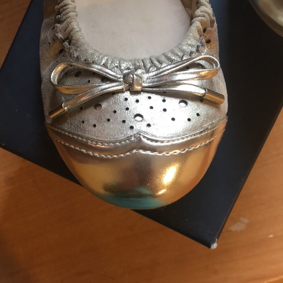 Tommy Hilfiger Flats - Picture 2 of 4